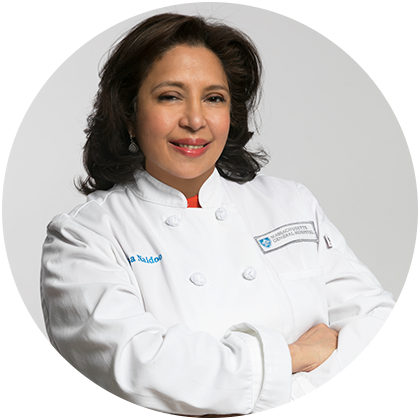 Dr. Uma Naidoo, expert in nutritional psychiatry