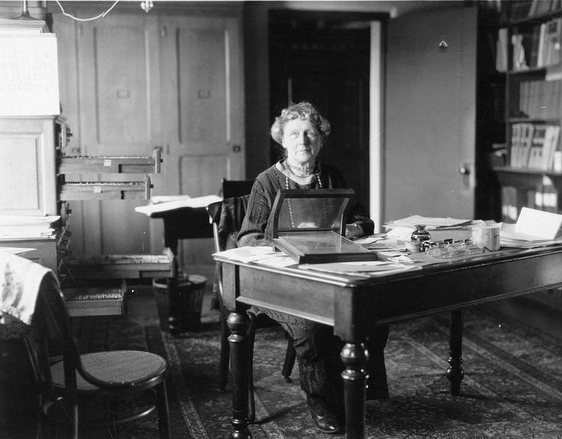 Annie Jump Cannon working at her desk