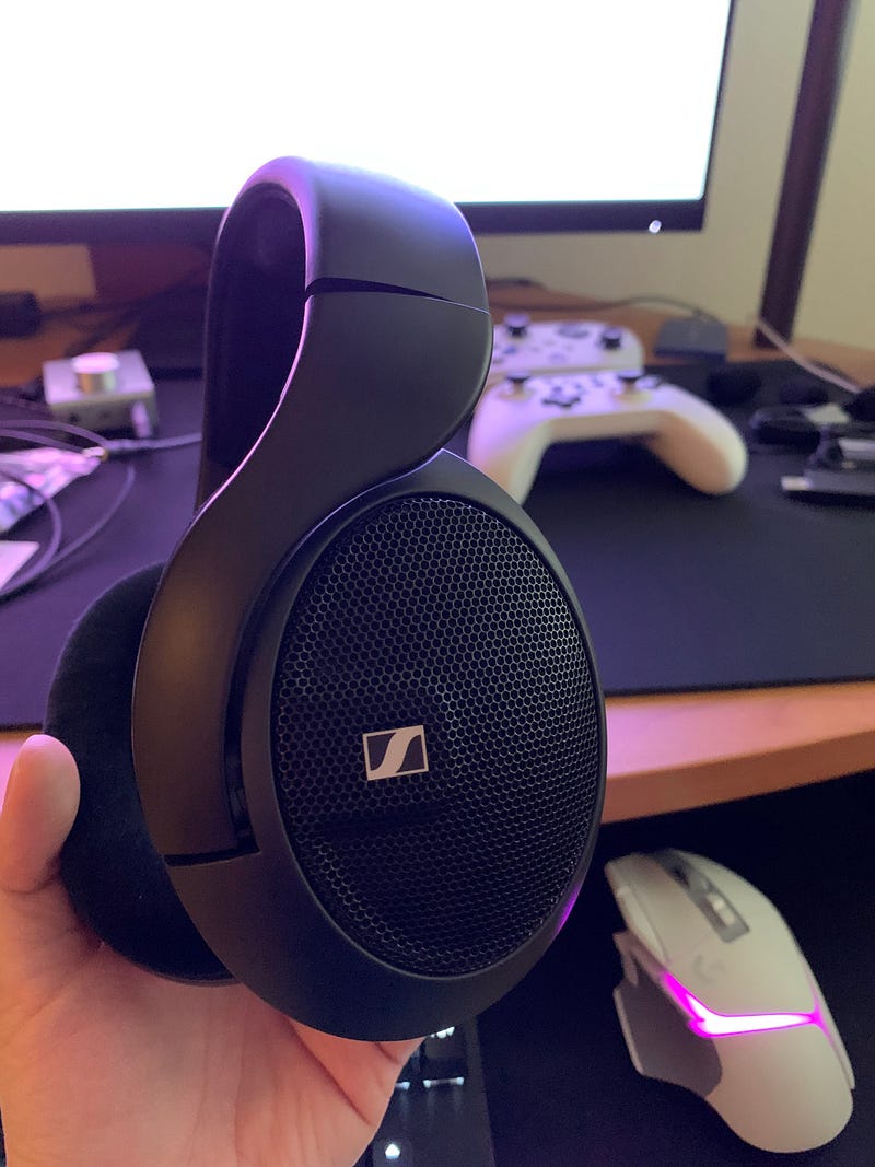 Sennheiser HD 560S headphones showcasing their design.