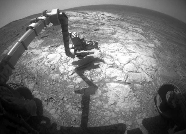 A view of Martian soil analyzed by the rovers.